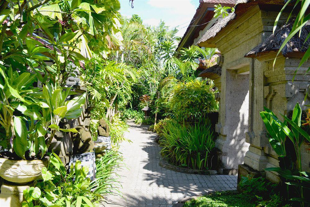 Flamboyan Hotel Kuta Lombok Eksteriør bilde
